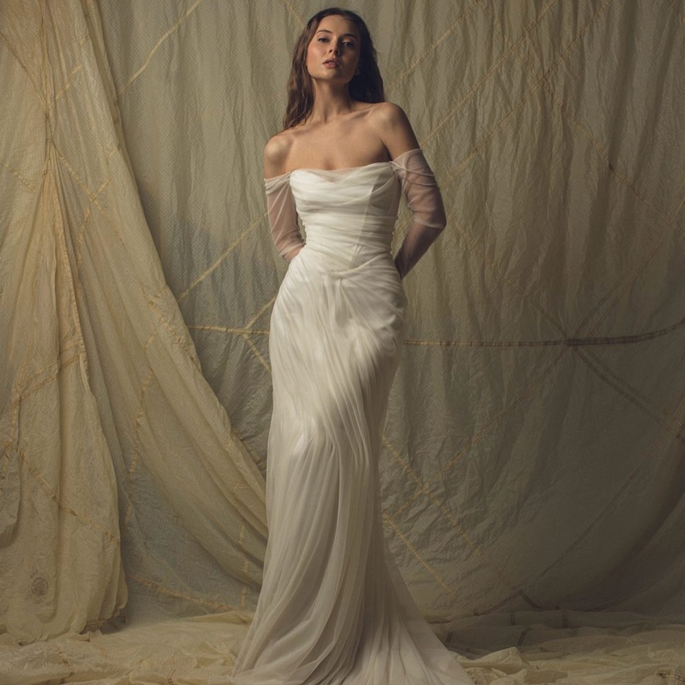 Labayviktoria_atelier custom “AIR” wedding gown